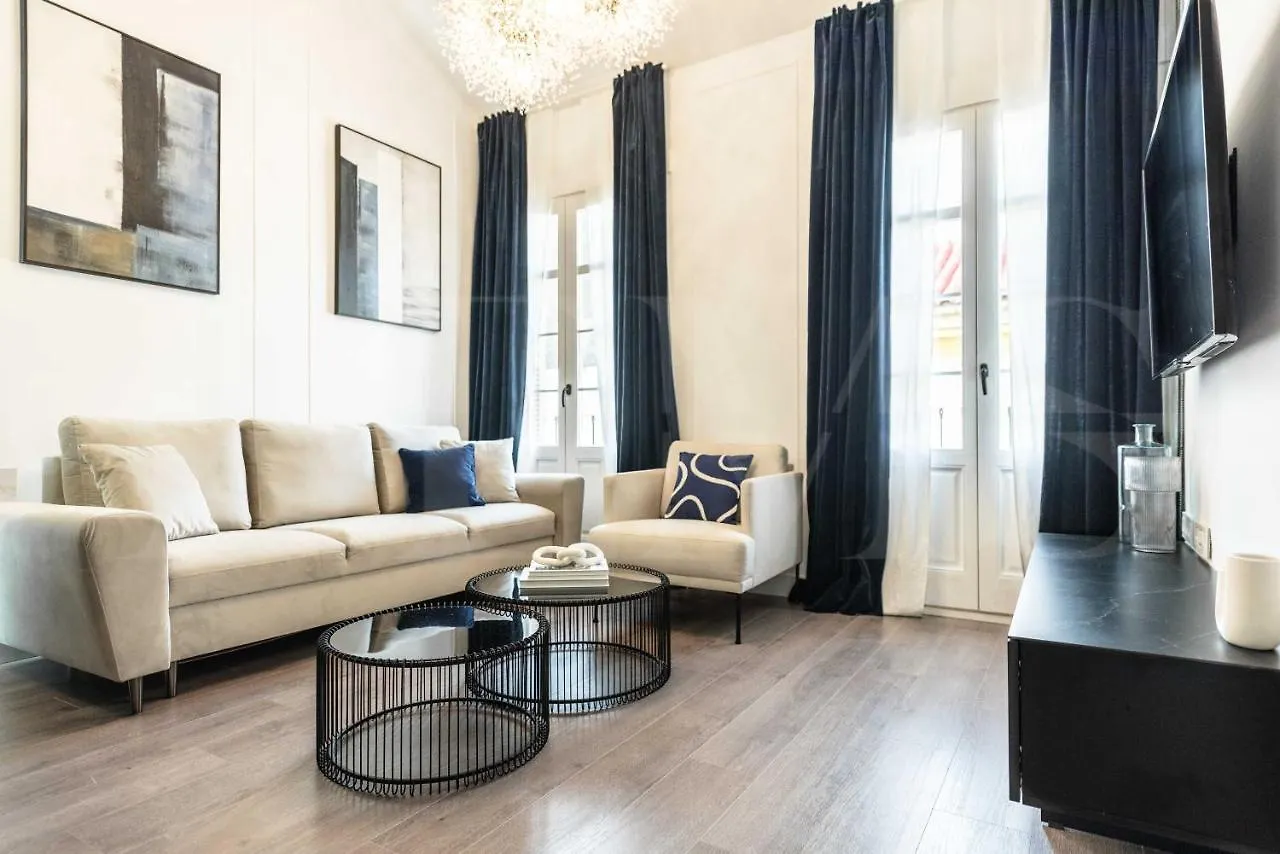 Apartamento Contemporary Luxe Duplex In The Heart Of Malaga By Rems 0*,  España